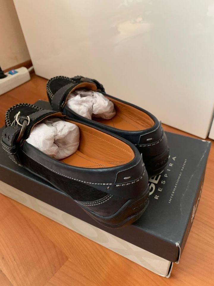 Geox Mokkassins Echt Leder Schuhe Loafer schwarz 38 NEU in Düsseldorf