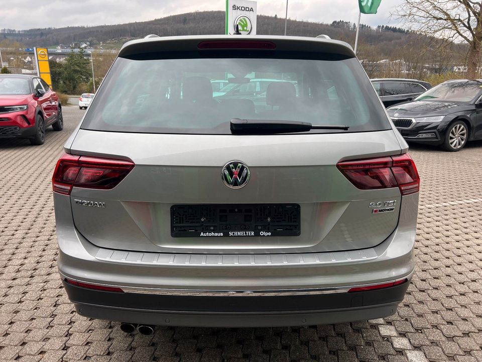 Volkswagen Tiguan Highline 4Motion Navi+LED+Panodach+AHK in Olpe