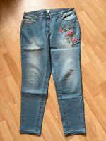 Jeans 7/8 mit Stickerei von Alba Moda Baden-Württemberg - Ludwigsburg Vorschau