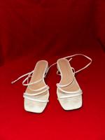 Getragene Schuhe Sandalen Sandaletten Niedersachsen - Stadthagen Vorschau