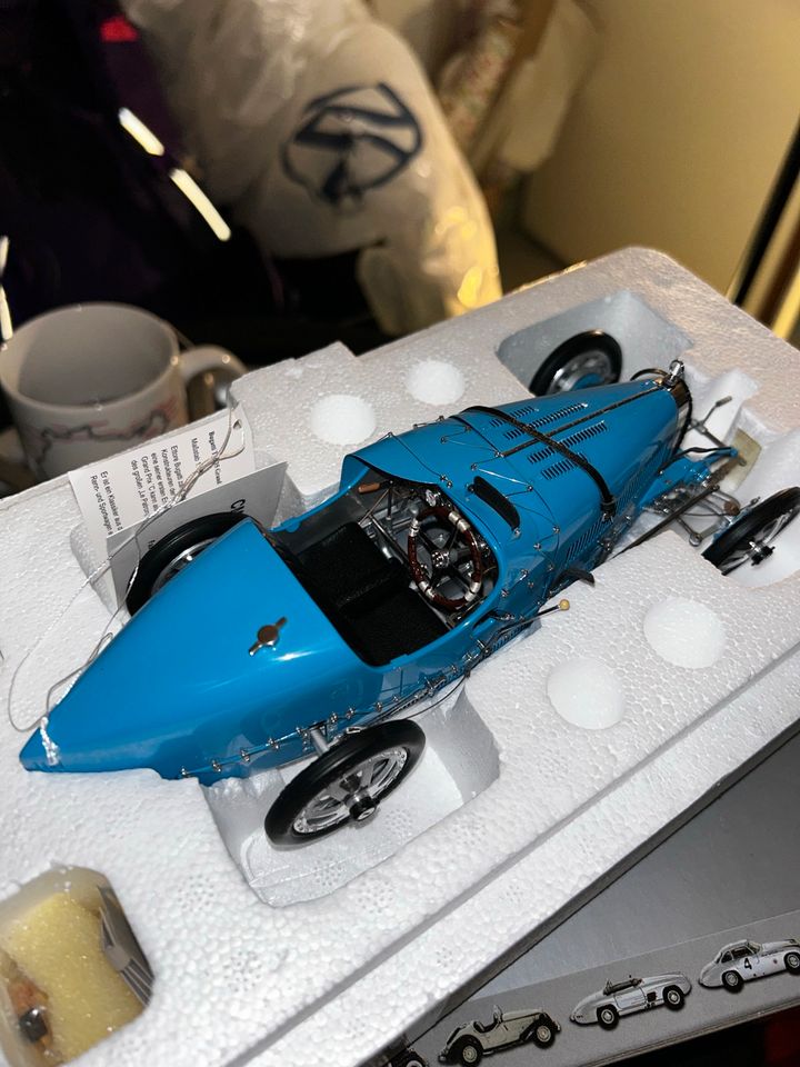 Bugatti Typ 35 Grand Prix / 1:18 Sondermodell Nr. 2575 CMC in Pforzheim