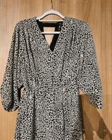 Neu: Kurzes Kleid im Leo-Design Gr. 40 Hessen - Kassel Vorschau