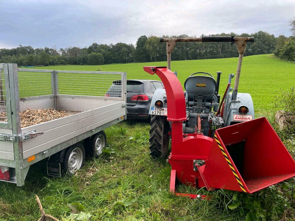 Häcksler Holzhäcksler Holzhacker Zapfwelle Kat1/ Kat2 Traktor in Gummersbach