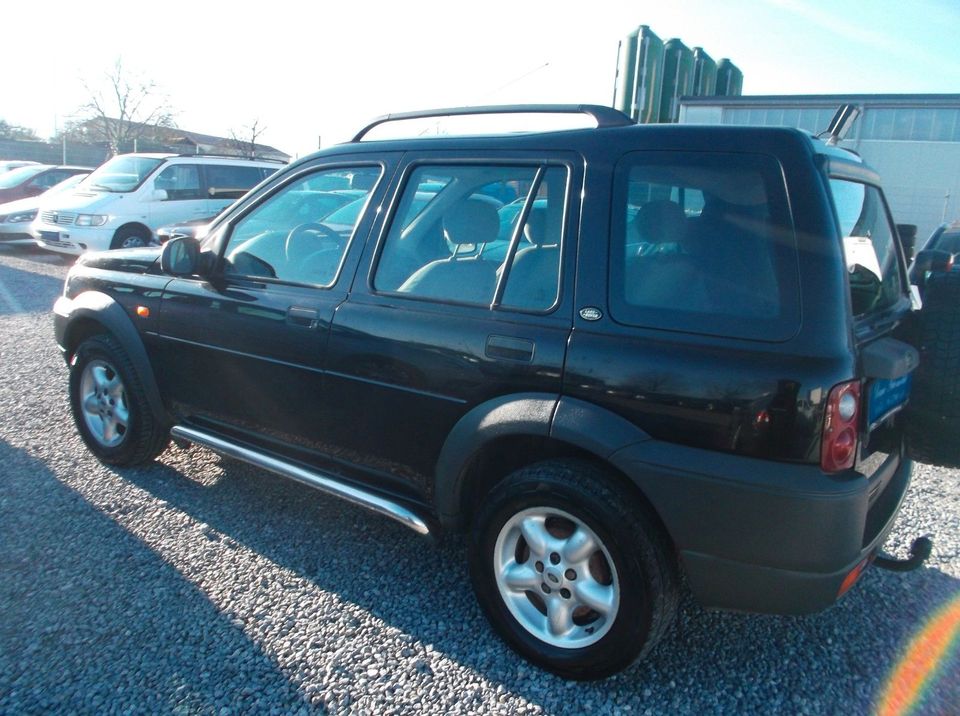 Land Rover Freelander 1.8i Station Wagon in Waiblingen