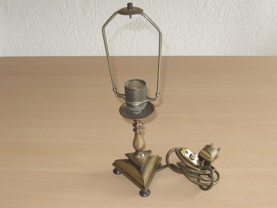 schwere Messing Nachttischlampe, Tischlampe ohne Lampenschirm in Oberhausen