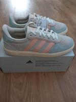 Neuer Sneaker von Adidas Hessen - Neukirchen Vorschau