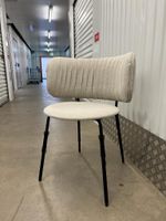 Esstisch Stühle zu verkaufen nagelneu Vilin Nordrhein-Westfalen - Willich Vorschau