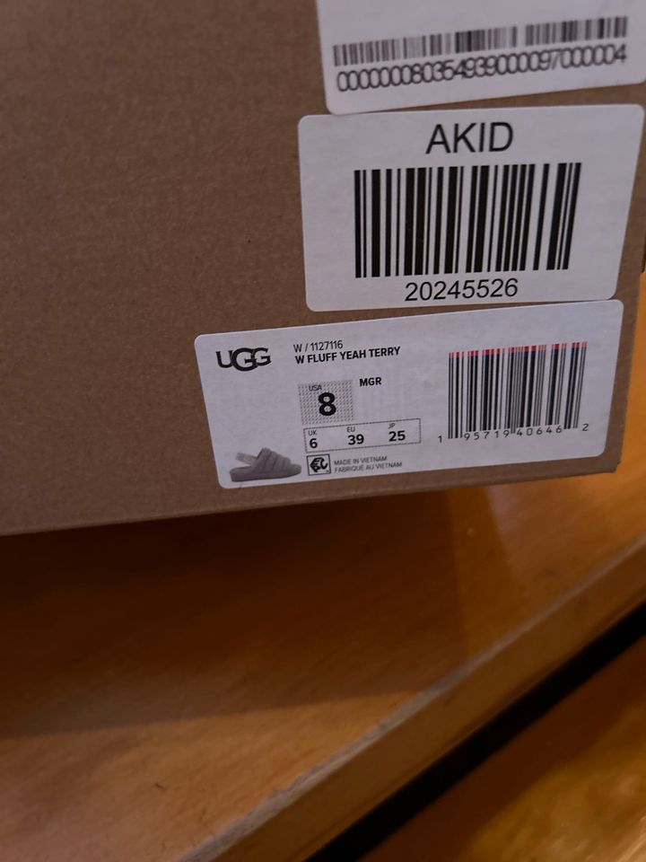 UGG Hausschuhe in Worms