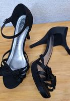 Tanzschuhe, neu, ungetragen, Gr.41 Niedersachsen - Cremlingen Vorschau