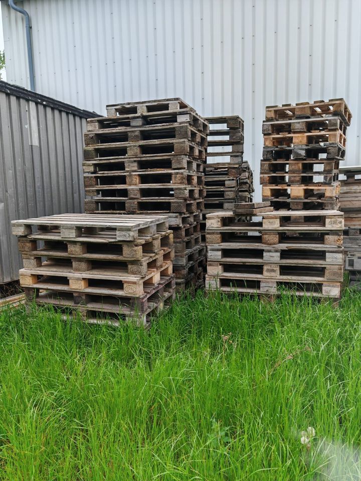 Holzpaletten und Gerüstbelege in Helbra