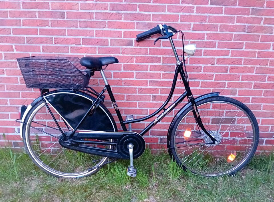 Schwarzes 28er Damen-Hollandrad mit 7-Gang Trommelbremse + LED in Oldenburg