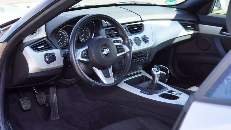 BMW Z4 (e89) 20i Cabrio Roadster | tiefer&breiter 1.Hd unfallfrei in Unna