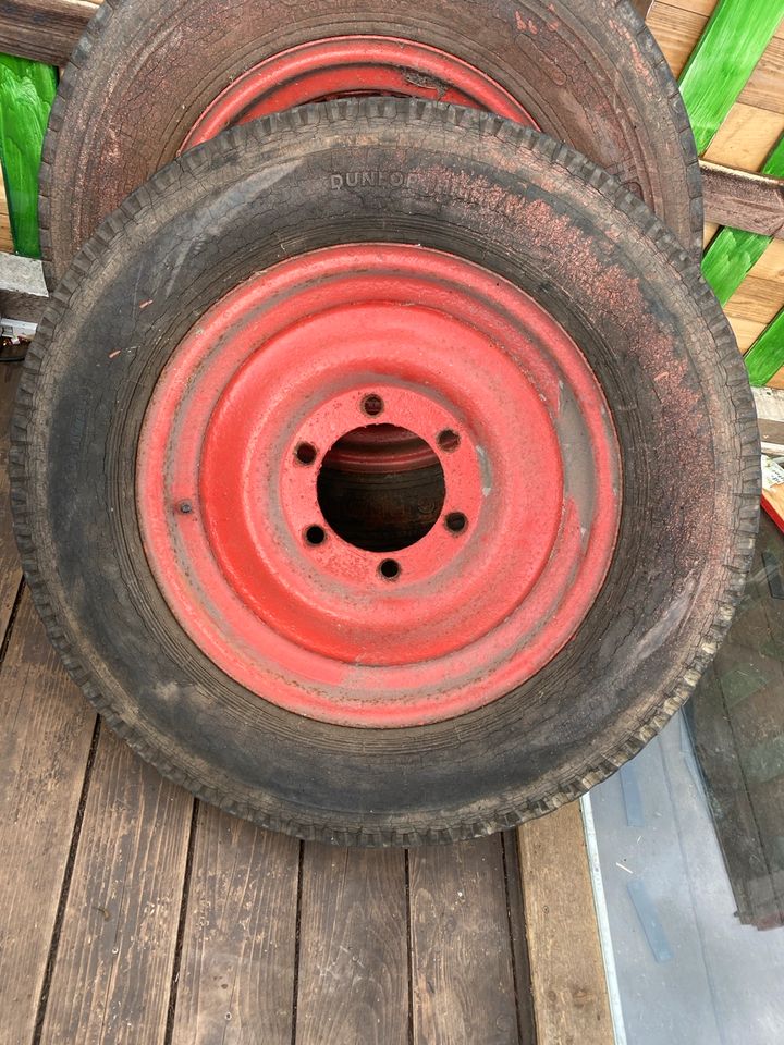 2 Achsen und 4 Reifen für Gummiwagen o. Ä. in Großenkneten
