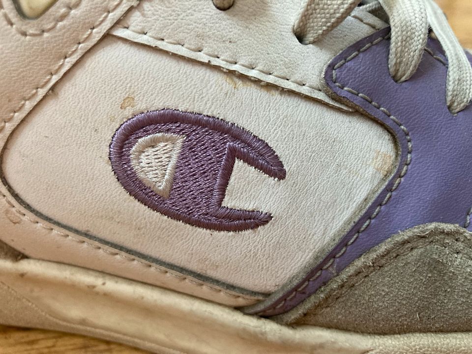 Champion Sneaker/(Turn-)Schuhe lila Gr. 39 in Hannover