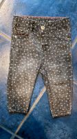 Jeans / Hose mit Sternen in Gr. 68 von H&M Nordrhein-Westfalen - Alpen Vorschau