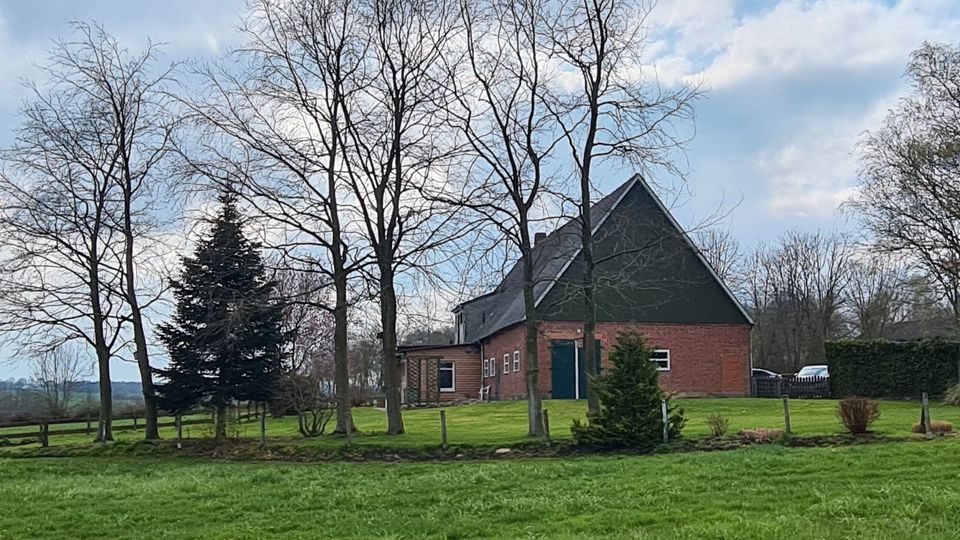 Traumhafter Resthof mit großem Grundstück und idyllischem Garten in Oldenhütten