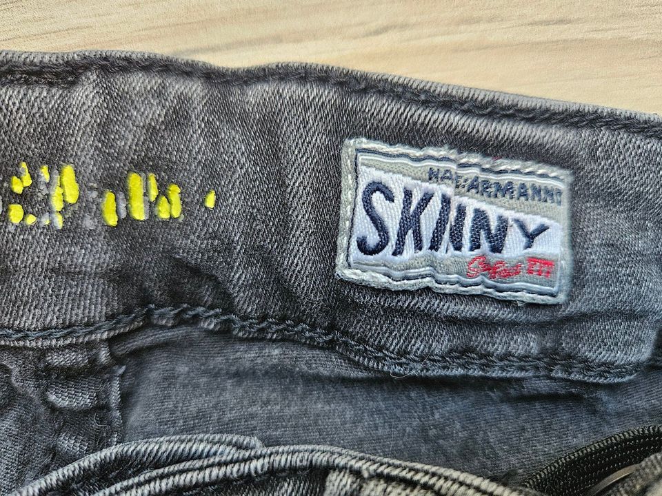 Vingino dünnere Jeans grau Skinny Gr. 10 entspricht ca.140 in Meckesheim