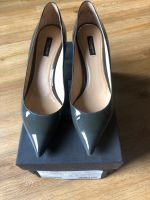 Dolce Gabbana Klassische Pumps, Lack Leder, Größe 40 Hessen - Oberursel (Taunus) Vorschau