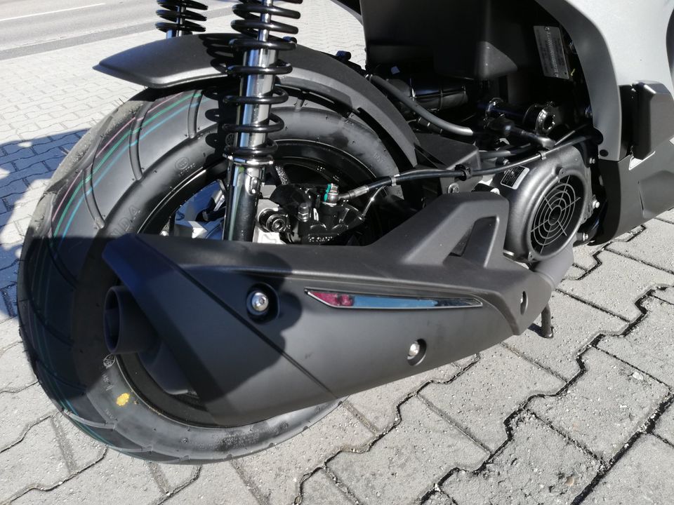 Kymco New People S 125i ABS mit Topcase in Amberg