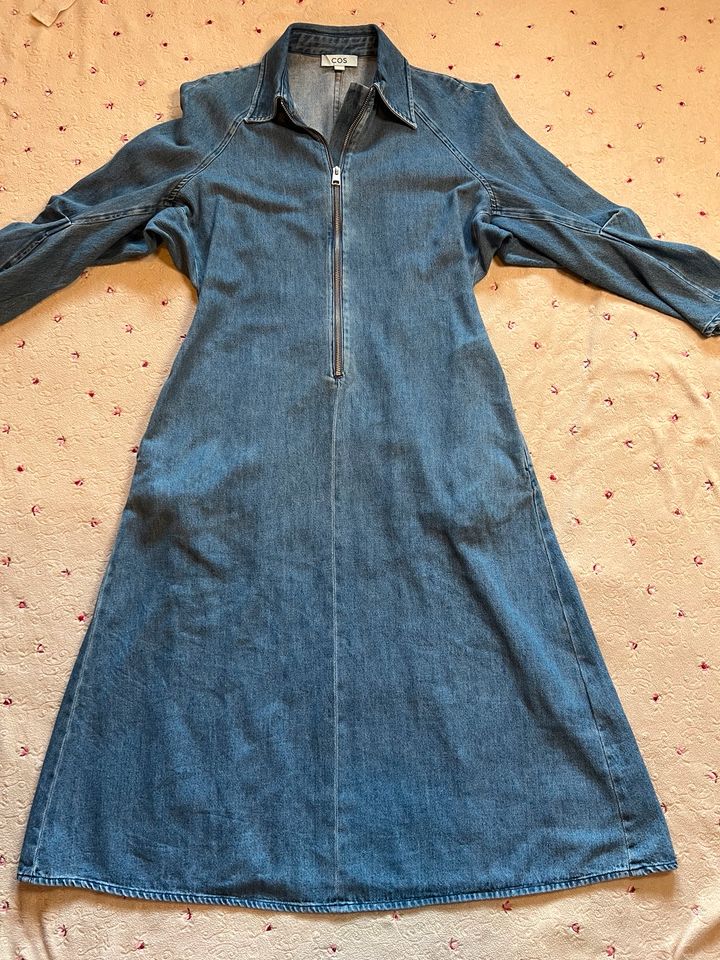 COS Kleid Jeanskleid Gr. S 36 NP 119 Euro in Agethorst