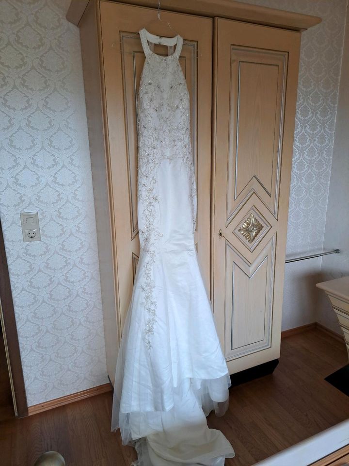 Neues Brautkleid Größe 36 in Trossingen