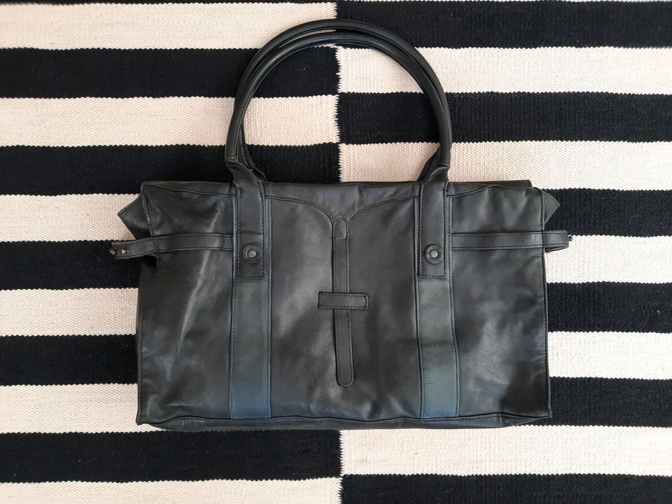 Shopper / Handtasche von Bruuns Bazaar, Leder, schwarz, NP 320€ in Würzburg