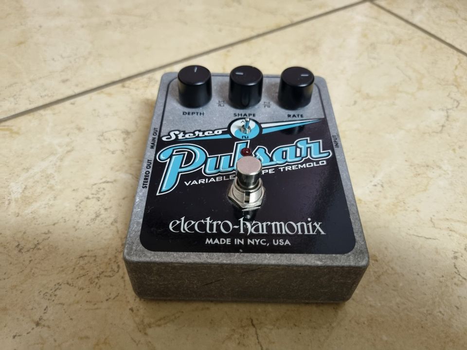 Electro Harmonix Stereo Pulsar Tremolo EHX in Bergisch Gladbach