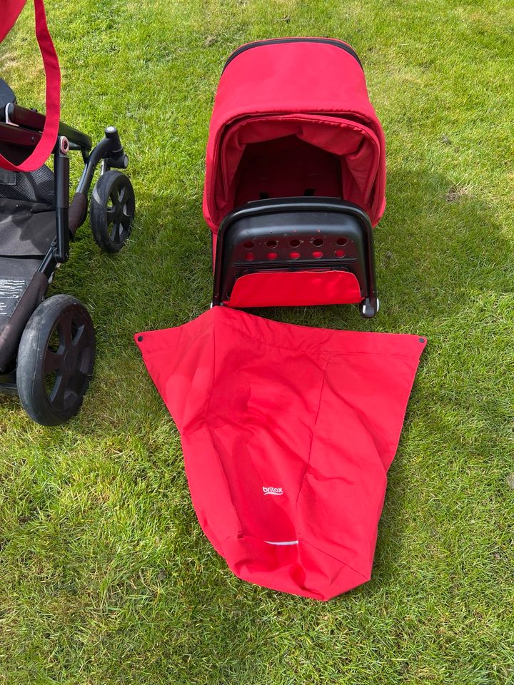 Britax Römer Kinderwagen Go Big - Flame red + Baby Daunenkissen in Torgau