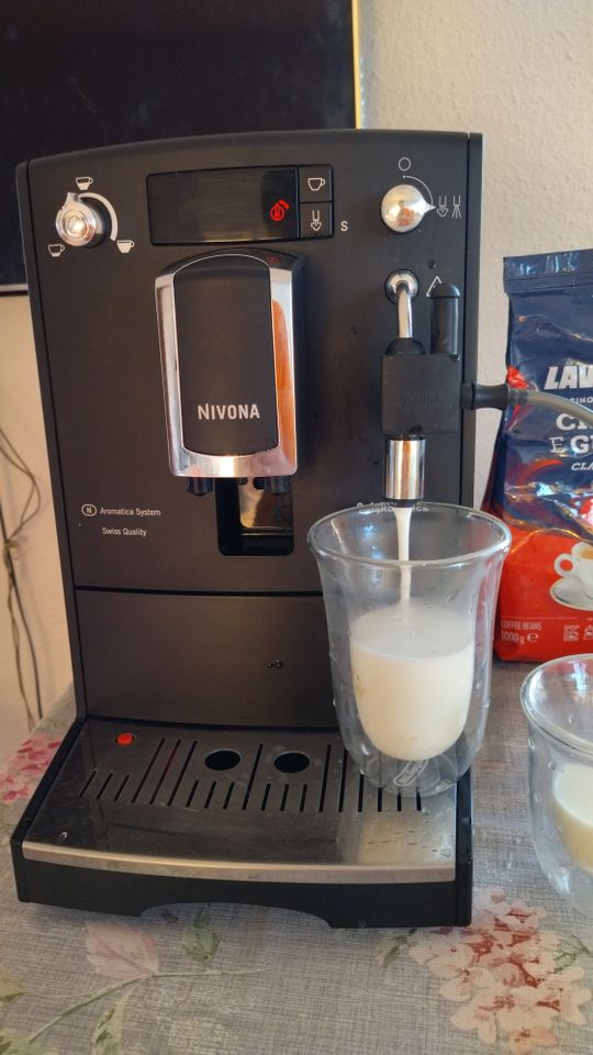 Kaffeemaschine Nivona NICR 646 (Type 572) in Rottweil