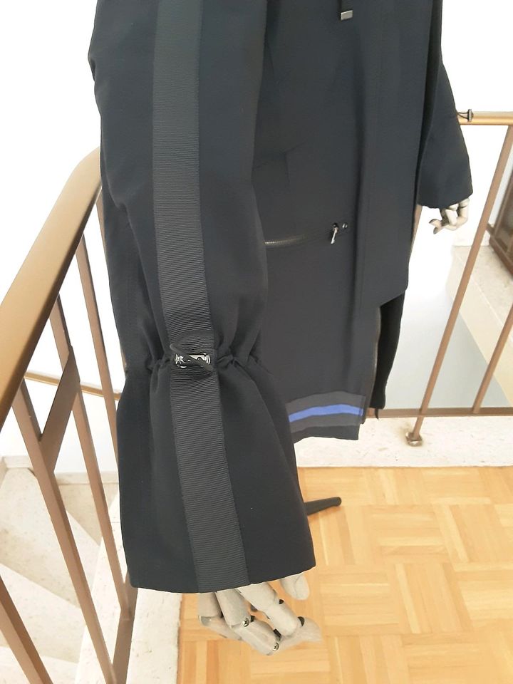 Übergangsmantel von Bogner Gr.36 in Navy blau. in Obertshausen