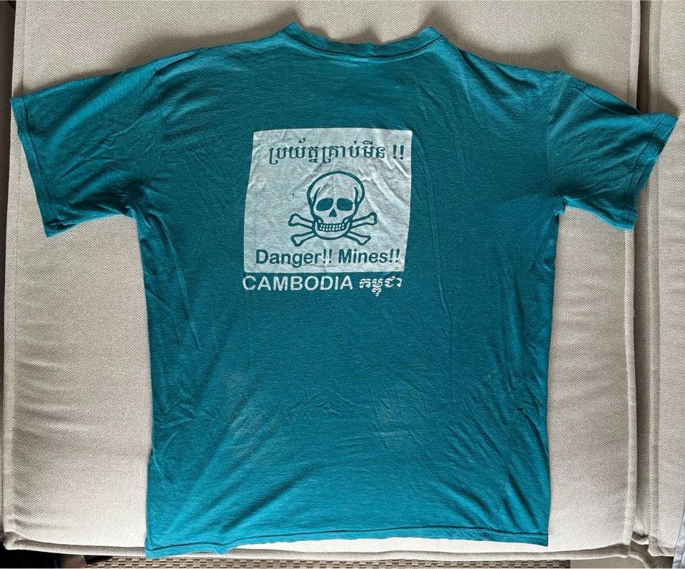 Vintage T-Shirt Danger Mines Cambodia / Kambodscha / L / petrol in Frankfurt am Main