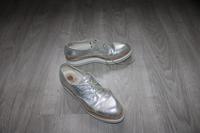 Silberne Schuhe von G K Mayer Duisburg - Fahrn Vorschau