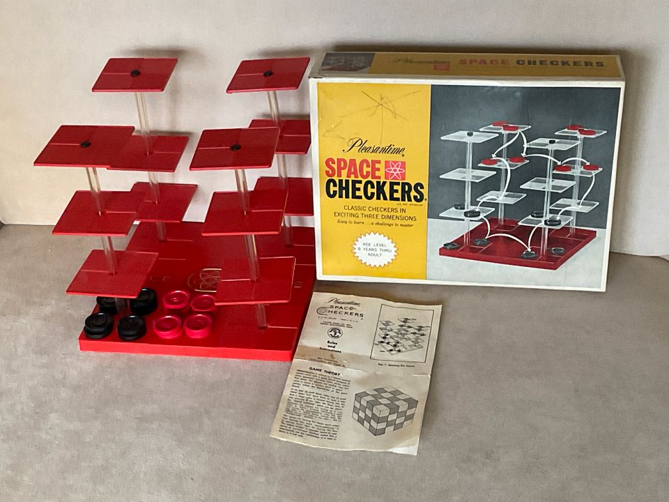 Space  Checkers, Spiel, englische Anleitung, alt in Leichlingen