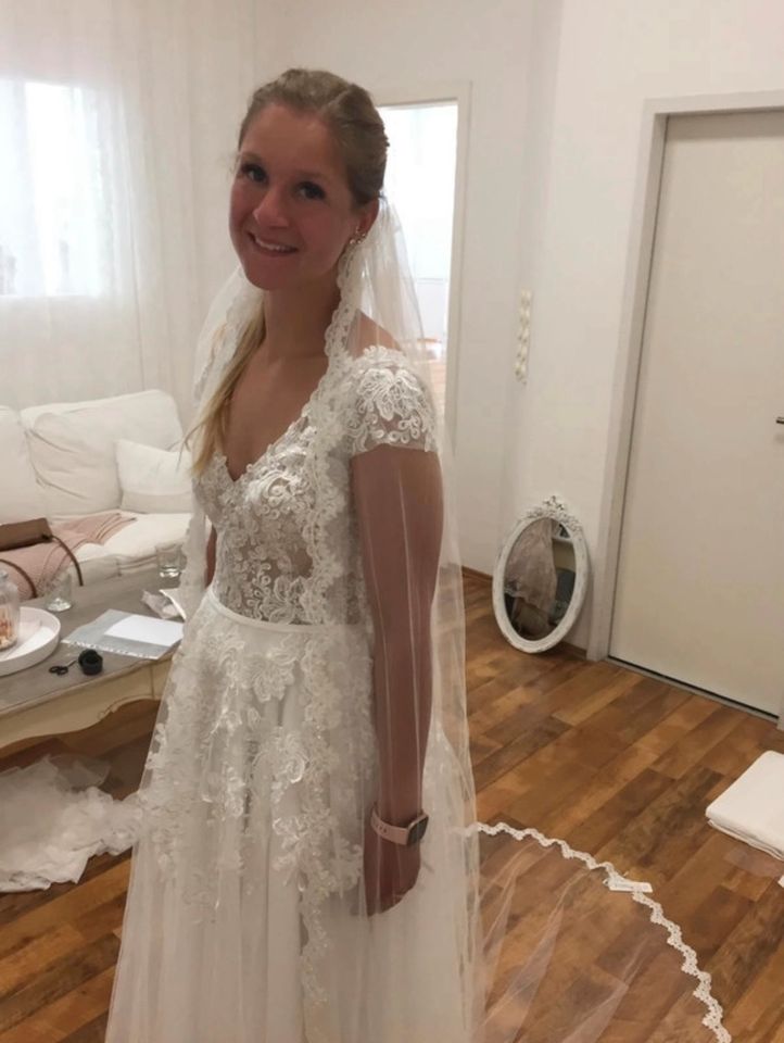 Brautkleid „Meghan“ der Marke Sanna Lindström in Baesweiler