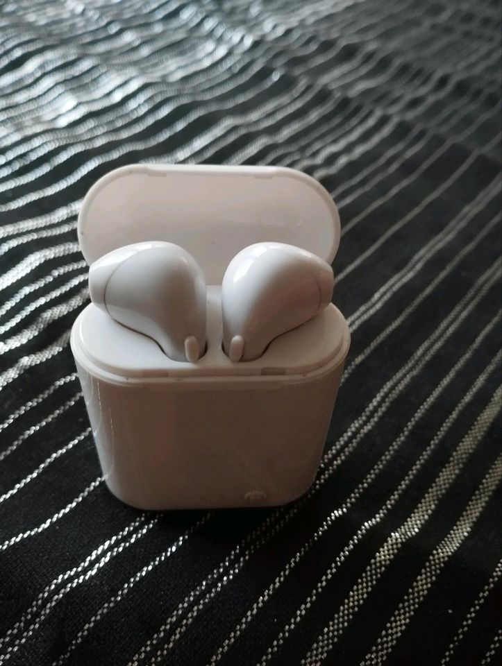 Kopfhörer mit Bluetooth in Neu Ulm