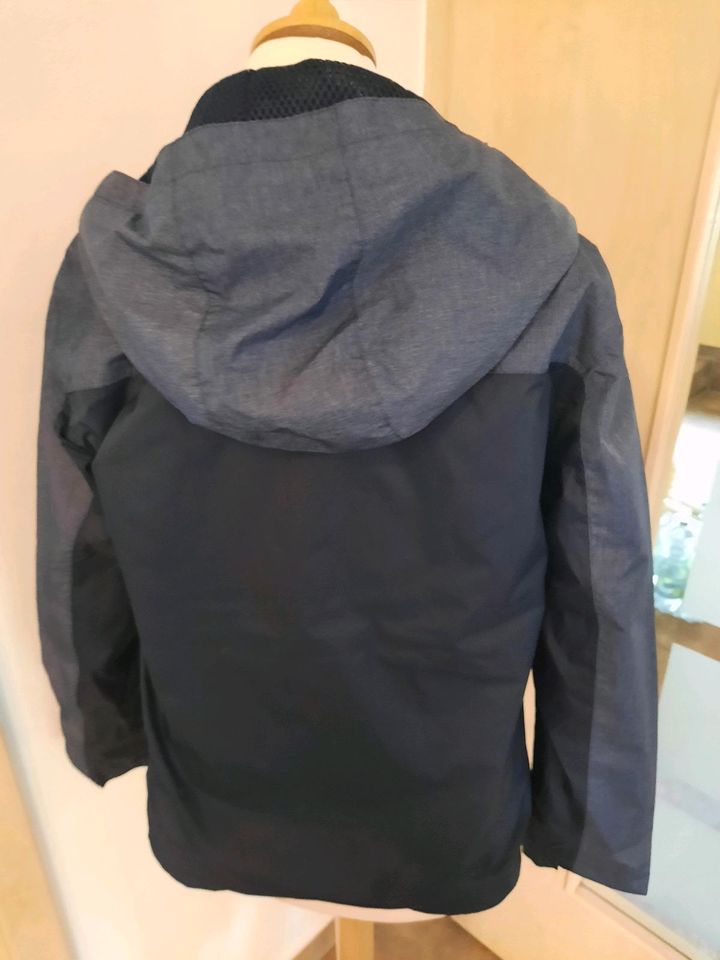 Yigga Jacke Windjacke Regenjacke + Kapuze + Innenfleece 158  neuw in Cham