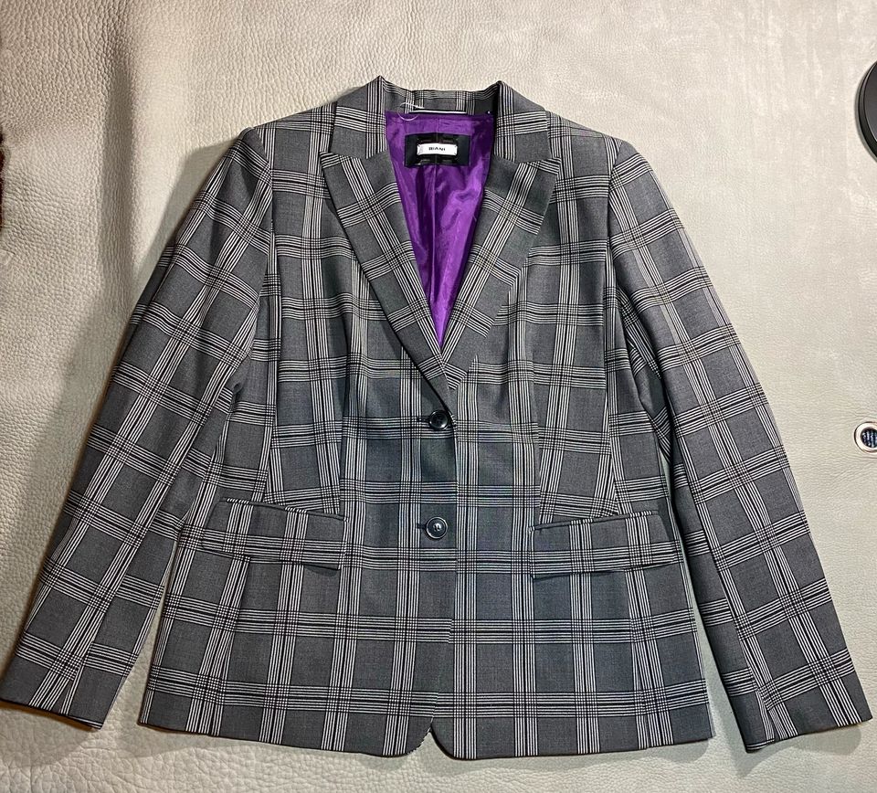 Riani Blazer in Grau, Gr. 40 oder 42 neu in Norderstedt