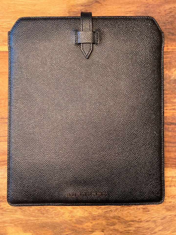 Original Burberry Tablet Hülle NEU schwarz mit Beutel in Berlin