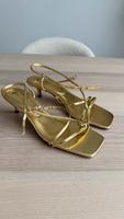 Zara Riemchensandalen Kitten Heels Gold Berlin - Tempelhof Vorschau