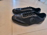 Versace Sneaker Schuhe schwarz Gr.41 sehr guter Zustand/Original Niedersachsen - Wathlingen Vorschau