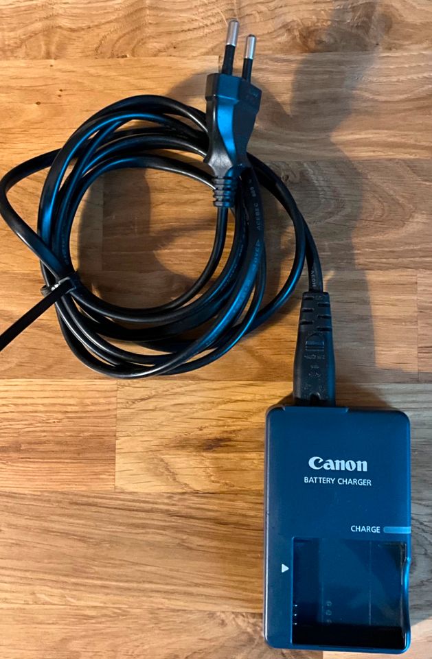 Canon Battery Charger in Stuttgart