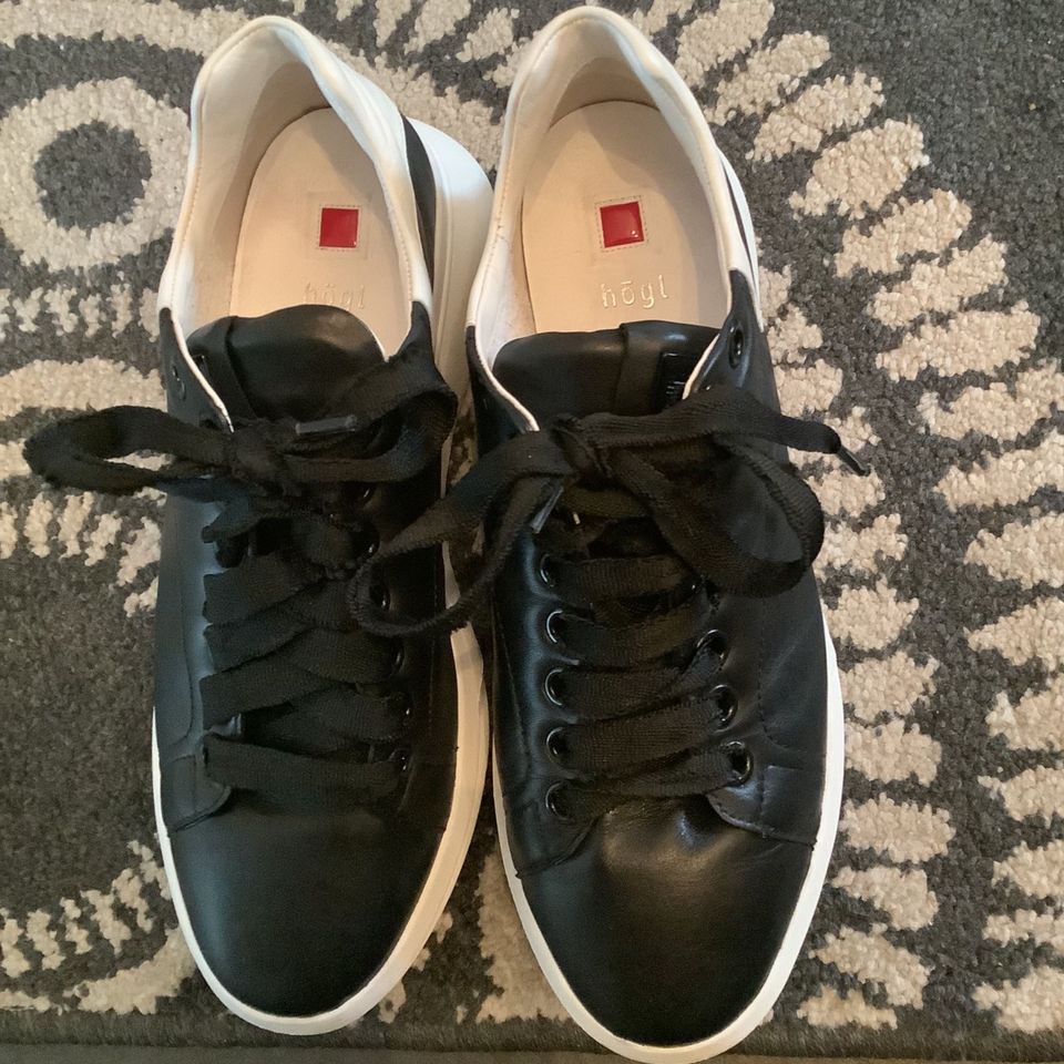 NP 179€ Högl Sneaker Leder Gr. 40 Schwarz Weiß Wechselfußbett in Bochum