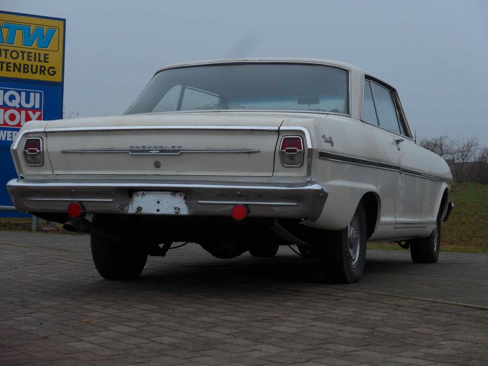 Chevy Nova 2dr Hardtop Coupé 1963 in Zarrentin