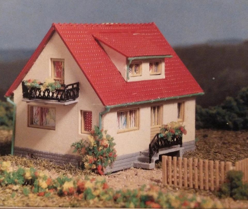 OVP "Haus Ingrid". Modelleisenbahn.12232 Auhagen Ungeöffnet. in Berlin