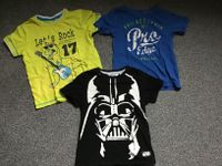 Tshirts T-Shirt Junge 110 H&M Darth Vader, Dino, Blau Niedersachsen - Holzminden Vorschau