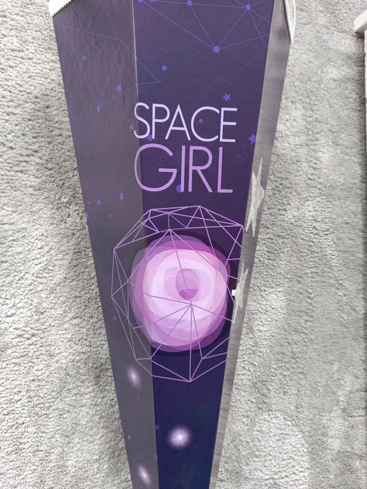 Schultüte, lila, 80 cm, Space Girl, Herlitz, Zuckertüte in Tensfeld