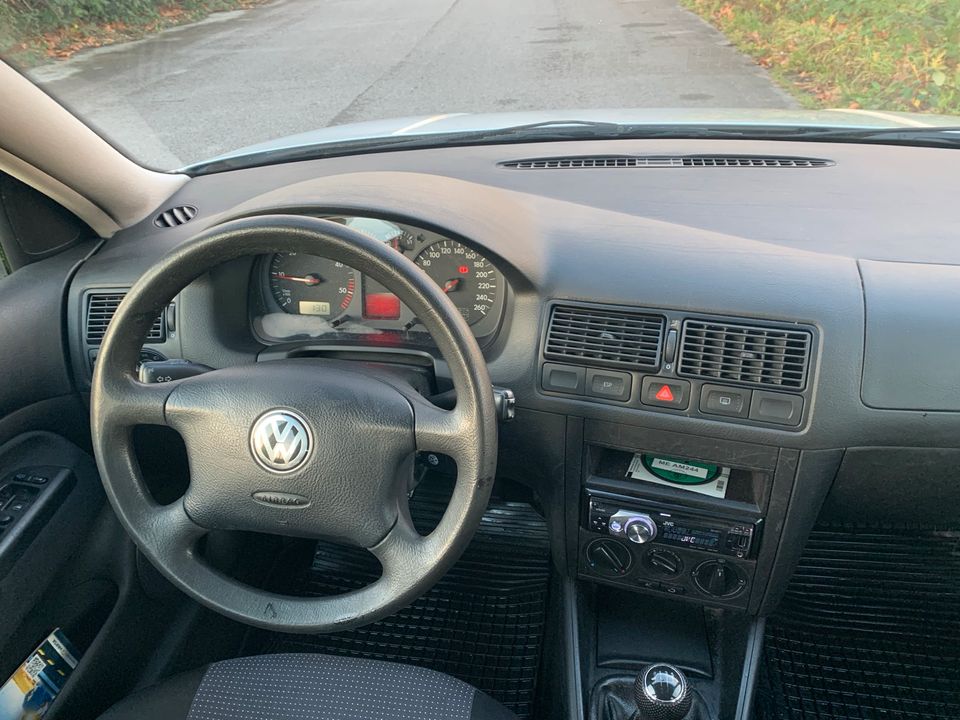 Volkswagen Golf 1.9 Tdi guten Zustand in Ratingen