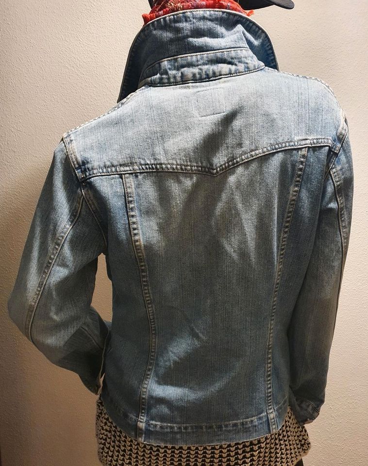 Vintage Gr.38 Esprit Jeansjacke Kurzjacke Kult Retro in Babenhausen