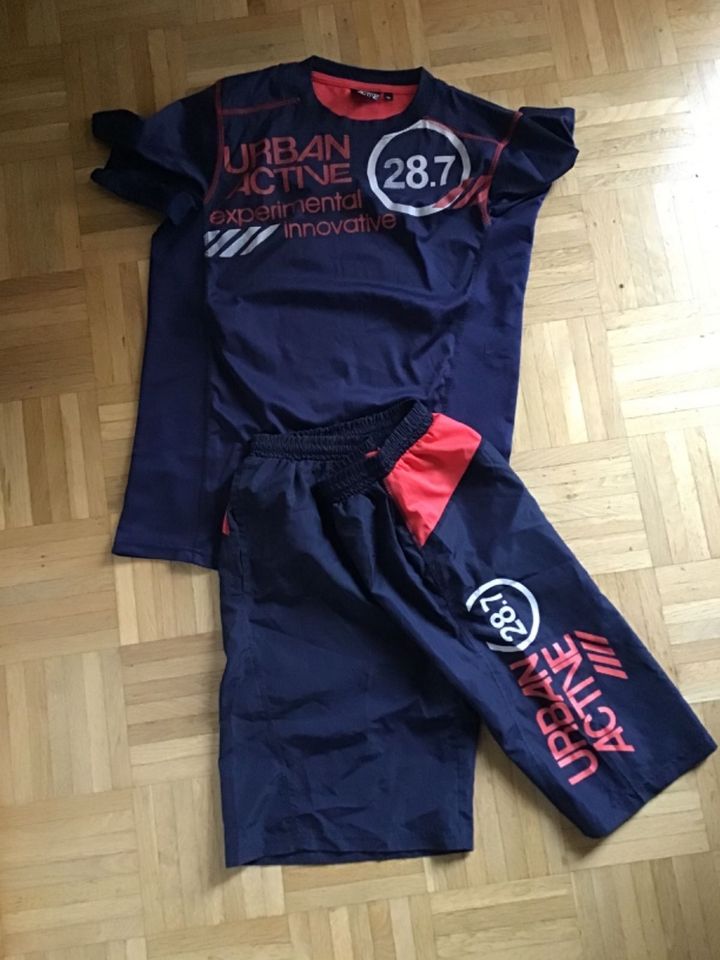 Sport T-Shirt und kurze Hose in Freiburg im Breisgau