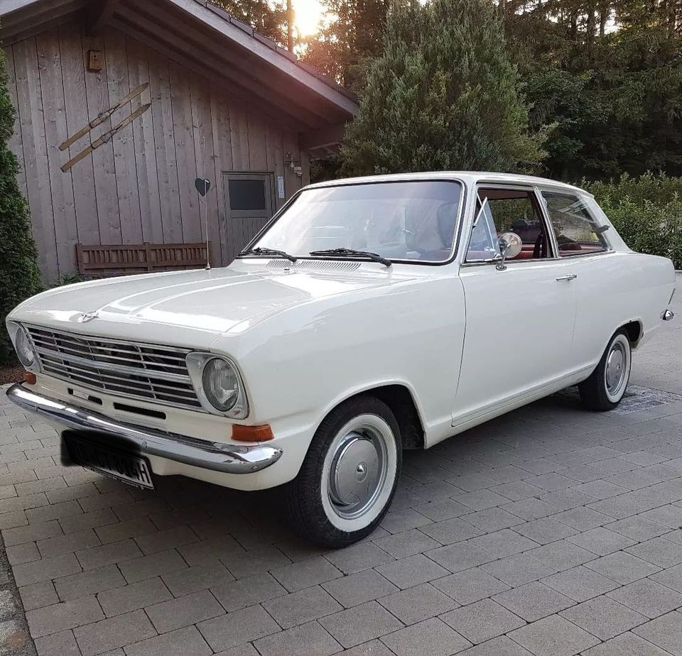 Opel Kadett B Limousine in Tacherting